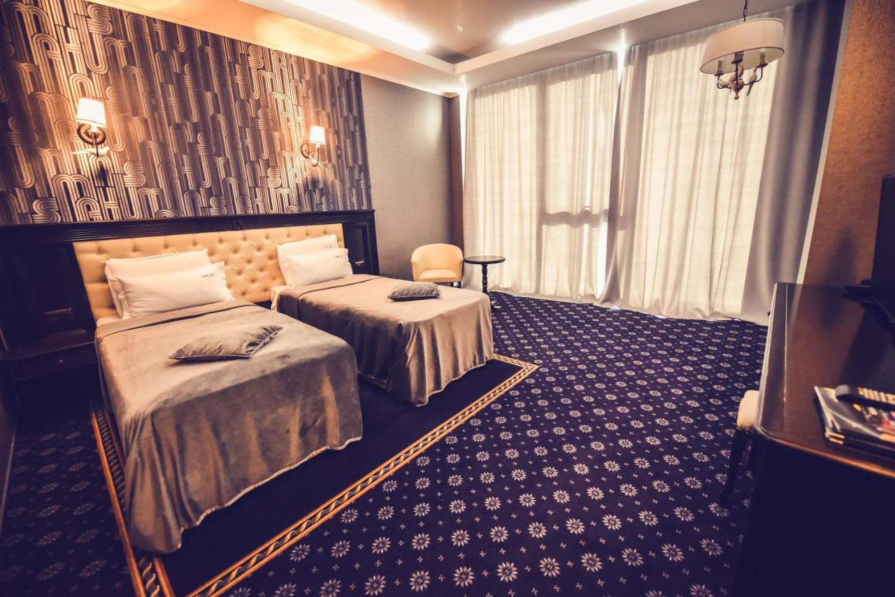 Hotel Spa Ice Resort Ghiroda Exterior photo