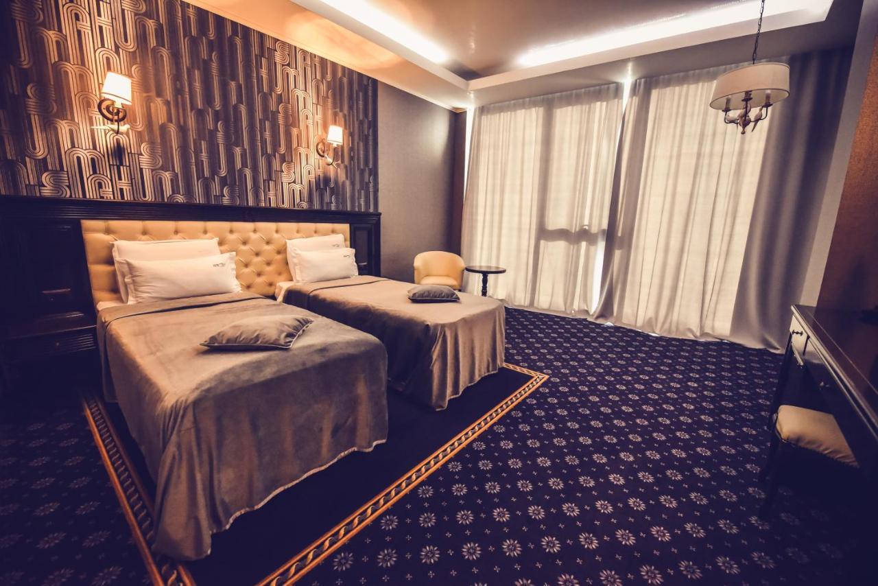 Hotel Spa Ice Resort Ghiroda Exterior photo