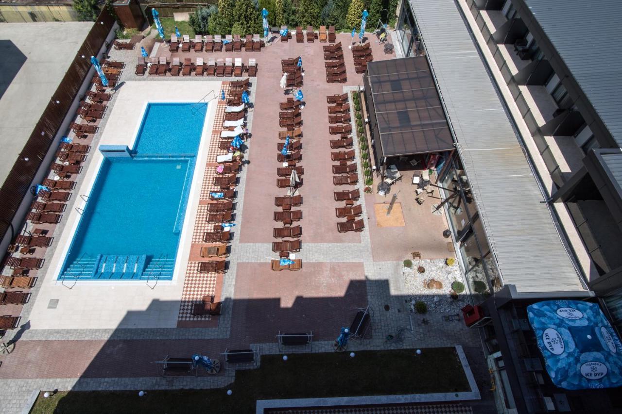 Hotel Spa Ice Resort Ghiroda Exterior photo